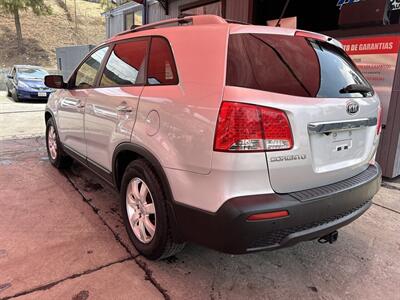 2012 Kia Sorento LX   - Photo 2 - Chula Vista, CA 91911