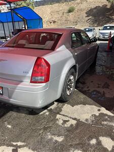 2006 Chrysler 300 Series   - Photo 3 - Chula Vista, CA 91911
