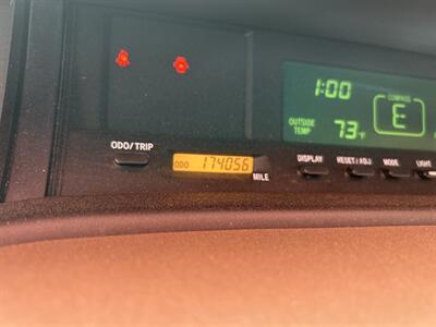 2000 Toyota Avalon XL   - Photo 8 - Chula Vista, CA 91911