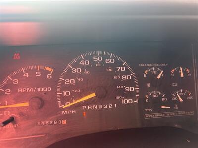 1996 Chevrolet Suburban C1500   - Photo 6 - Chula Vista, CA 91911