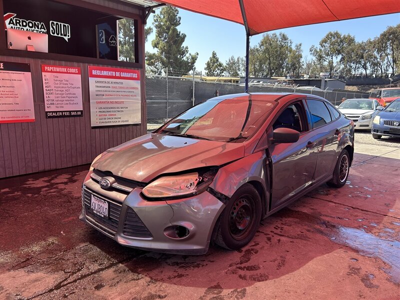 2012 Ford Focus S  