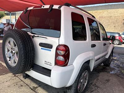 2005 Jeep Liberty Limited   - Photo 3 - Chula Vista, CA 91911