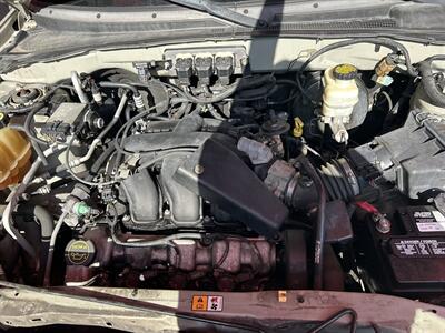 2005 Ford Escape Limited   - Photo 8 - Chula Vista, CA 91911