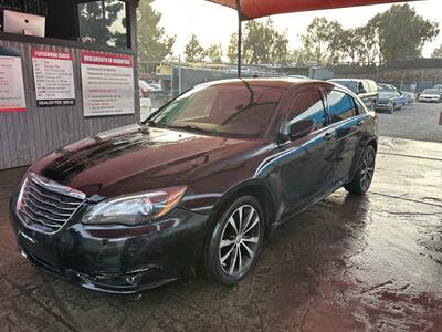 2014 Chrysler 200 Touring   - Photo 1 - Chula Vista, CA 91911