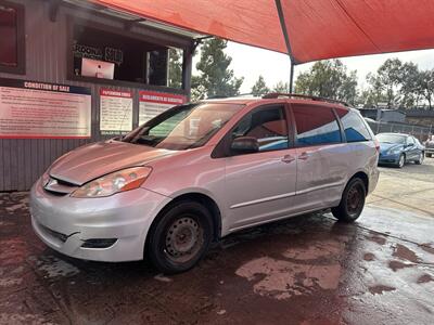 2007 Toyota Sienna CE 7-Passenger Van