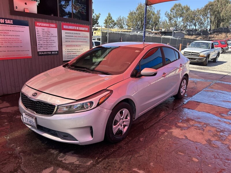 2017 Kia Forte LX  