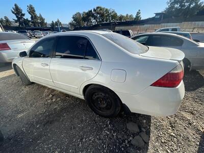 2006 Honda Accord Hybrid w/Navi   - Photo 2 - Chula Vista, CA 91911