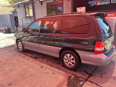 2005 Kia Sedona LX   - Photo 3 - Chula Vista, CA 91911