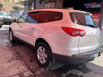 2011 Chevrolet Traverse LT   - Photo 2 - Chula Vista, CA 91911