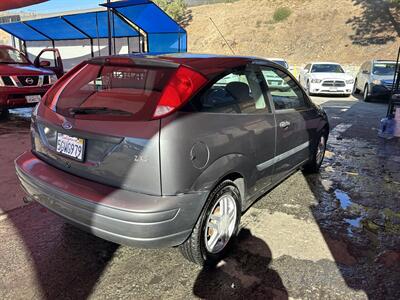 2004 Ford Focus ZX3   - Photo 3 - Chula Vista, CA 91911
