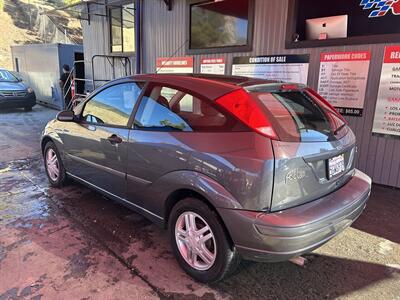 2004 Ford Focus ZX3   - Photo 2 - Chula Vista, CA 91911