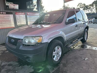 2005 Ford Escape XLS - Photo 1 - Chula Vista, CA 91911