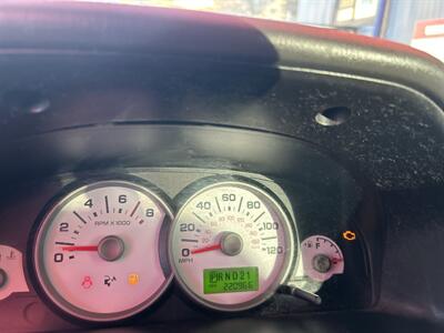 2005 Ford Escape XLS - Photo 6 - Chula Vista, CA 91911