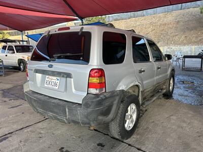 2005 Ford Escape XLS - Photo 3 - Chula Vista, CA 91911