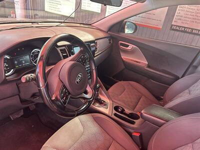 2017 Kia Niro FE   - Photo 5 - Chula Vista, CA 91911