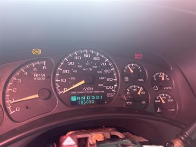 2001 Chevrolet Suburban 2500   - Photo 7 - Chula Vista, CA 91911