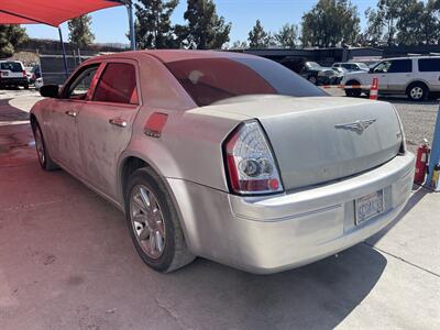2007 Chrysler 300 Series   - Photo 2 - Chula Vista, CA 91911