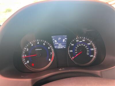 2013 Hyundai ACCENT GS   - Photo 8 - Chula Vista, CA 91911