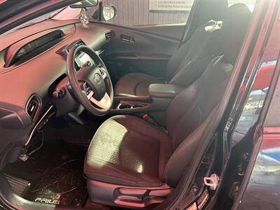 2018 Toyota Prius One   - Photo 5 - Chula Vista, CA 91911