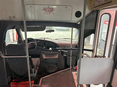2001 Ford e-350 BUS   - Photo 6 - Chula Vista, CA 91911