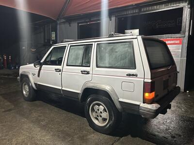 1992 Jeep Cherokee Laredo   - Photo 2 - Chula Vista, CA 91911