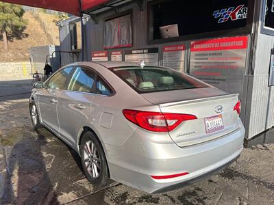 2017 Hyundai SONATA SE   - Photo 2 - Chula Vista, CA 91911
