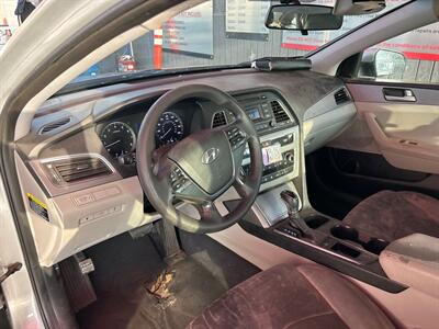 2017 Hyundai SONATA SE   - Photo 6 - Chula Vista, CA 91911