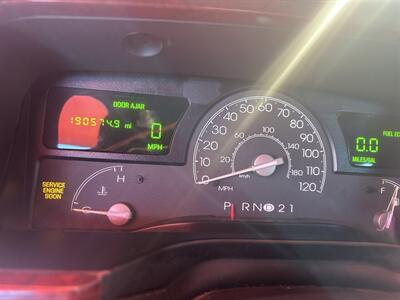 2004 Lincoln Town Car Ultimate L   - Photo 6 - Chula Vista, CA 91911