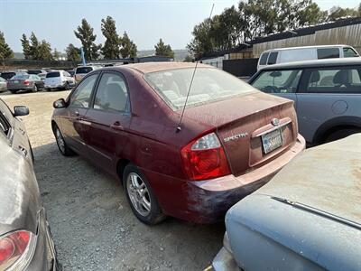 2005 Kia Spectra LX   - Photo 2 - Chula Vista, CA 91911