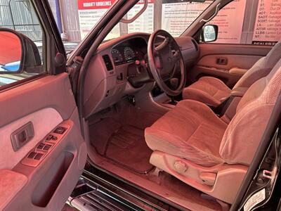 2001 Toyota 4Runner SR5   - Photo 7 - Chula Vista, CA 91911