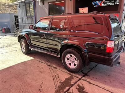 2001 Toyota 4Runner SR5   - Photo 2 - Chula Vista, CA 91911