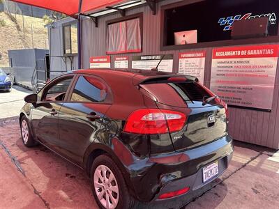 2013 Kia Rio 5-Door LX   - Photo 2 - Chula Vista, CA 91911