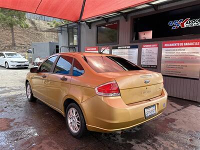 2009 Ford Focus SE   - Photo 2 - Chula Vista, CA 91911