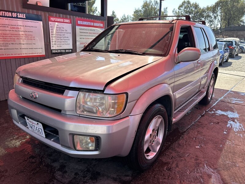 2002 INFINITI QX4  