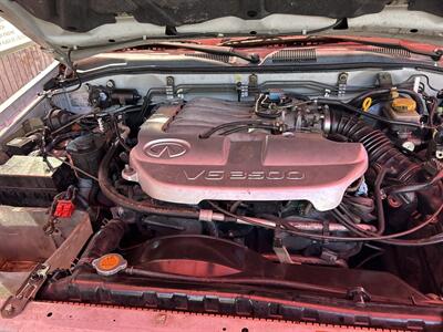 2002 INFINITI QX4   - Photo 5 - Chula Vista, CA 91911