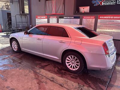 2012 Chrysler 300 Series   - Photo 2 - Chula Vista, CA 91911