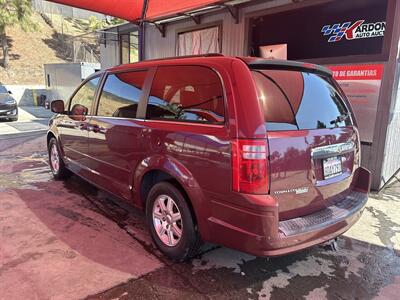 2008 Chrysler Town & Country Touring   - Photo 2 - Chula Vista, CA 91911