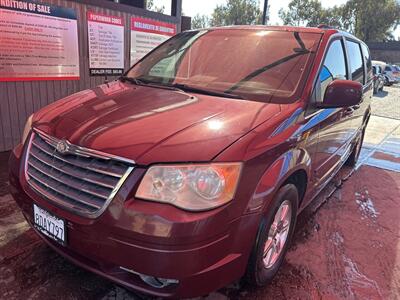 2008 Chrysler Town & Country Touring   - Photo 1 - Chula Vista, CA 91911