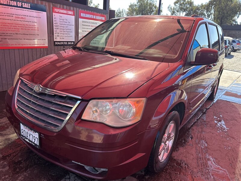 2008 Chrysler Town & Country Touring  
