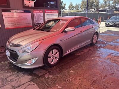 2011 Hyundai SONATA Hybrid   - Photo 1 - Chula Vista, CA 91911