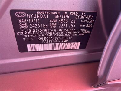 2011 Hyundai SONATA Hybrid   - Photo 8 - Chula Vista, CA 91911
