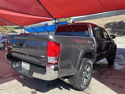 2019 Toyota Tacoma TRD Off-Road   - Photo 3 - Chula Vista, CA 91911