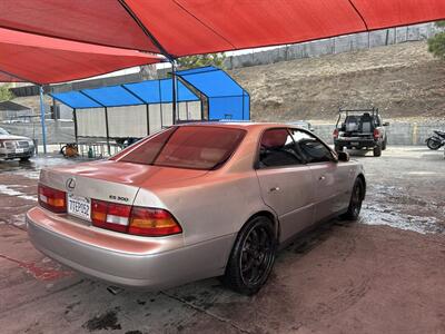 1997 Lexus ES   - Photo 3 - Chula Vista, CA 91911