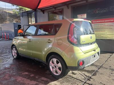 2017 Kia Soul   - Photo 2 - Chula Vista, CA 91911