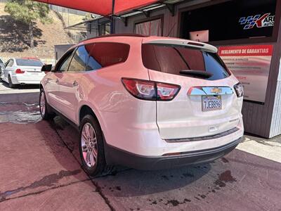2015 Chevrolet Traverse LT   - Photo 2 - Chula Vista, CA 91911