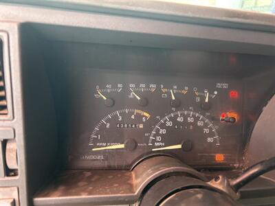 1994 Chevrolet K1500 Silverado   - Photo 6 - Chula Vista, CA 91911