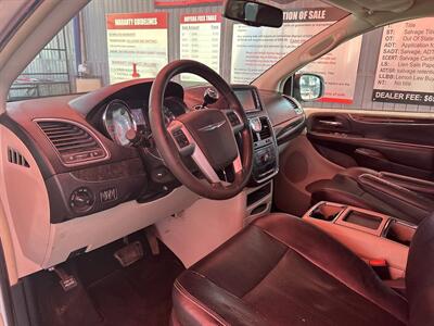 2012 Chrysler Town & Country Touring   - Photo 7 - Chula Vista, CA 91911
