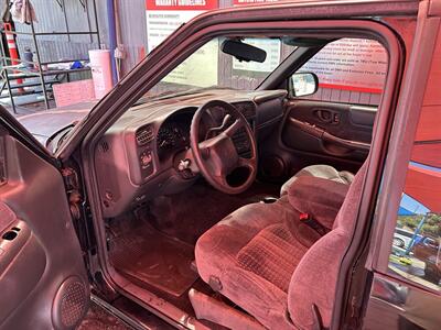 2001 Chevrolet S-10   - Photo 5 - Chula Vista, CA 91911
