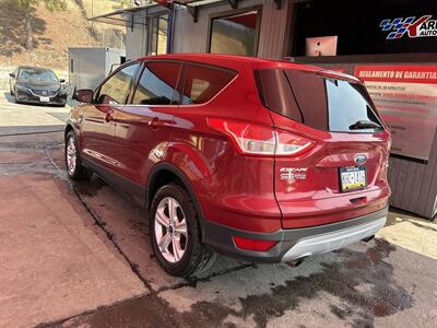 2015 Ford Escape SE   - Photo 2 - Chula Vista, CA 91911
