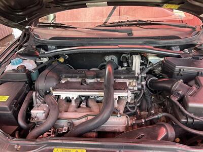 2004 Volvo S60 2.5T   - Photo 5 - Chula Vista, CA 91911